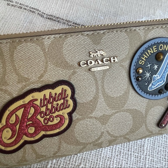 Disney X Coach Accordion Zip Wallet In Signature Canvas With Patches NEW